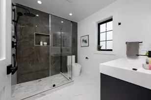 1472 Drake Ave, Burlingame, CA 94010 - Photo 35