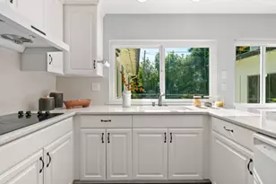 10198 Cass Pl, Cupertino, CA 95014 - Photo 19