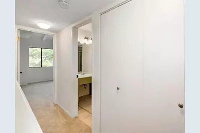 701 Woodside Ln 4, Sacramento, CA 95825 - Photo 11