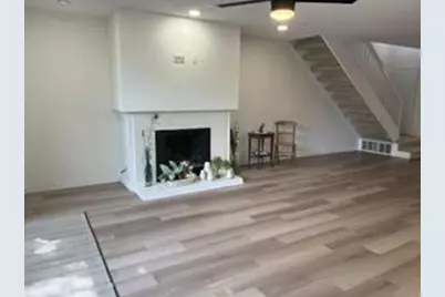 701 Woodside Ln 4, Sacramento, CA 95825 - Photo 13