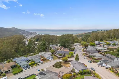 1055 View Way, Pacifica, CA 94044 - Photo 31