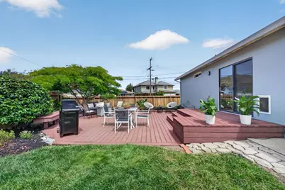 1012 Rio Vista Dr, Pacifica, CA 94044 - Photo 13