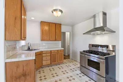 663 Myrtle Ave, South San Francisco, CA 94080 - Photo 7