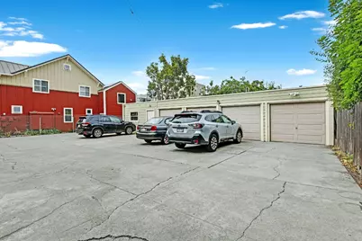 476 42nd St, Oakland, CA 94609 - Photo 3