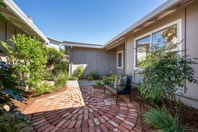 45 Camelot Ct, San Carlos, CA 94070 - Photo 3