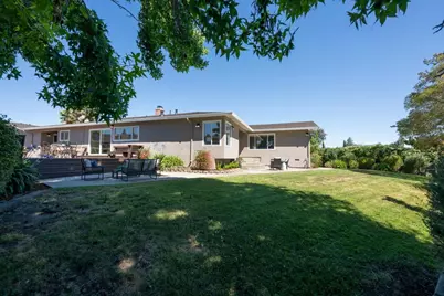 45 Camelot Ct, San Carlos, CA 94070 - Photo 29