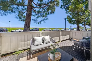 1051 Helm Ln, Foster City, CA 94404 - Photo 33
