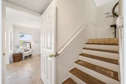 1051 Helm Ln, Foster City, CA 94404 - Photo 27