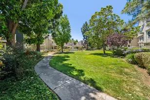 1051 Helm Ln, Foster City, CA 94404 - Photo 47