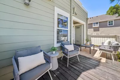 1051 Helm Ln, Foster City, CA 94404 - Photo 35