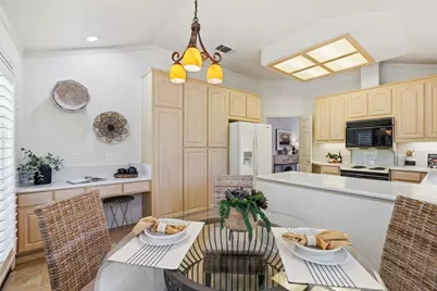 8667 French Oak Dr, San Jose, CA 95135 - Photo 17