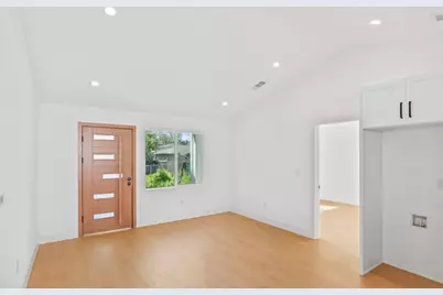 374 S 21st St, San Jose, CA 95116 - Photo 5