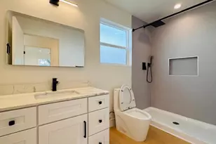 374 S 21st St, San Jose, CA 95116 - Photo 17
