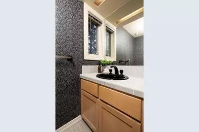 743 Orange Ave, San Carlos, CA 94070 - Photo 13