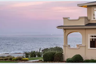 1051 Ocean View Blvd, Pacific Grove, CA 93950 - Photo 3