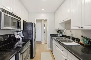 7150 Rainbow Dr 3, San Jose, CA 95129 - Photo 9