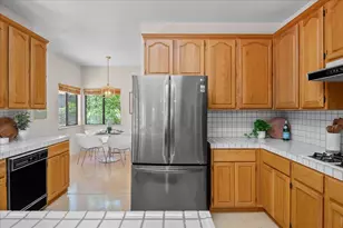 1823 June Marie Ct, Hayward, CA 94541 - Photo 7