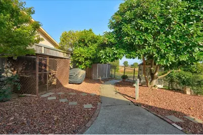 136 Cutter Dr, Watsonville, CA 95076 - Photo 39