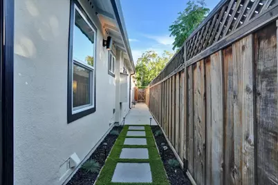 2233 W Hedding St, San Jose, CA 95128 - Photo 35