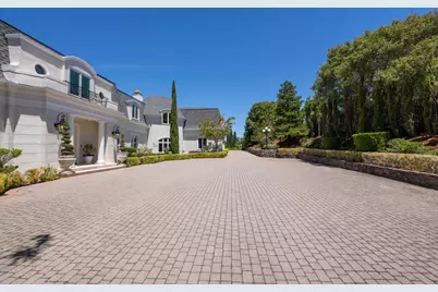 225 Tobin Clark Dr, Hillsborough, CA 94010 - Photo 103