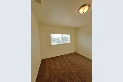 2221 S Poppy Ave, Fresno, CA 93706 - Photo 17