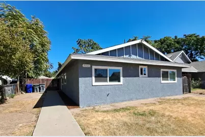2221 S Poppy Ave, Fresno, CA 93706 - Photo 1