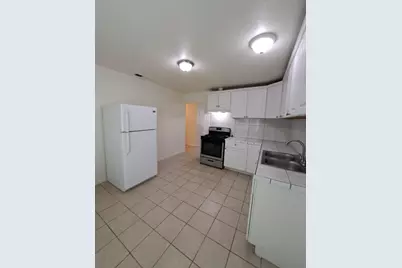 2221 S Poppy Ave, Fresno, CA 93706 - Photo 11