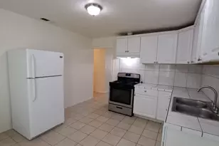2221 S Poppy Ave, Fresno, CA 93706 - Photo 11