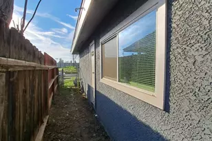 2221 S Poppy Ave, Fresno, CA 93706 - Photo 3