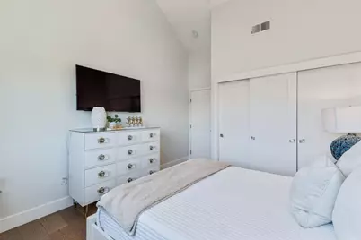 16 Hillview Ave, Redwood City, CA 94062 - Photo 17