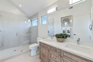 16 Hillview Ave, Redwood City, CA 94062 - Photo 11