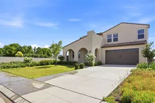 3335 Las Rosas Ave, Clovis, CA 93619 - Photo 3