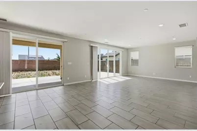 3335 Las Rosas Ave, Clovis, CA 93619 - Photo 7