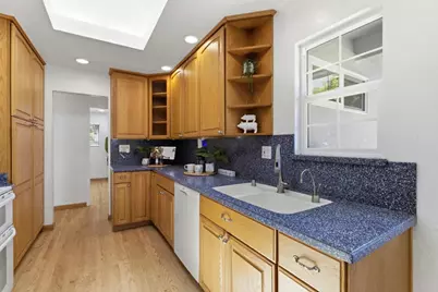 5897 Erskine Ct, San Jose, CA 95123 - Photo 17