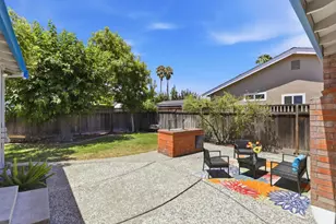 5897 Erskine Ct, San Jose, CA 95123 - Photo 21