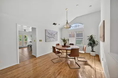 7901 Caledonia Dr, San Jose, CA 95135 - Photo 9