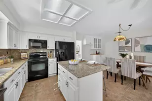7901 Caledonia Dr, San Jose, CA 95135 - Photo 17