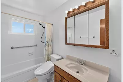 774 Regent Park Dr, San Jose, CA 95123 - Photo 17