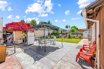 124 E Humboldt St, San Jose, CA 95112 - Photo 27