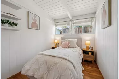 20210 Franklin Ave, Saratoga, CA 95070 - Photo 23