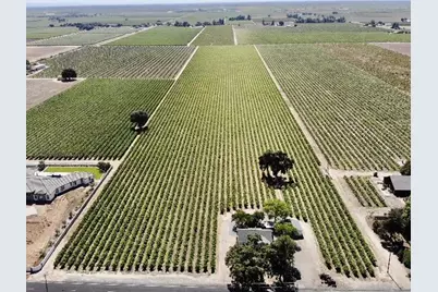 19025 N Devries Rd, Lodi, CA 95242 - Photo 21