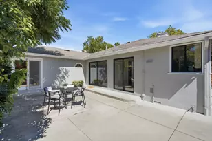 2438 Massachusetts Ave, Redwood City, CA 94061 - Photo 31