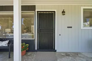 2438 Massachusetts Ave, Redwood City, CA 94061 - Photo 5