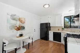 2438 Massachusetts Ave, Redwood City, CA 94061 - Photo 15