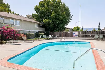 1052 Delna Manor Ln 1052, San Jose, CA 95128 - Photo 37