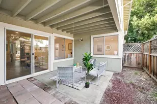 1052 Delna Manor Ln 1052, San Jose, CA 95128 - Photo 21