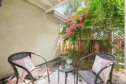 1052 Delna Manor Ln 1052, San Jose, CA 95128 - Photo 17