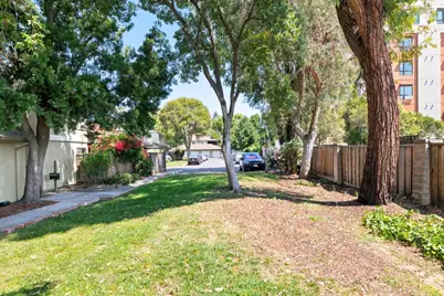 1052 Delna Manor Ln 1052, San Jose, CA 95128 - Photo 35