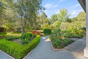 24970 O'Keefe Ln, Los Altos Hills, CA 94022 - Photo 33