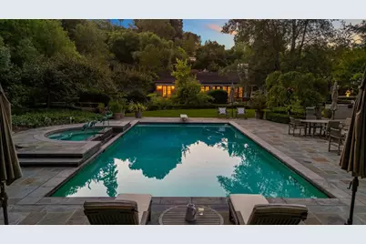 24970 Okeefe Ln, Los Altos Hills, CA 94022 - Photo 57